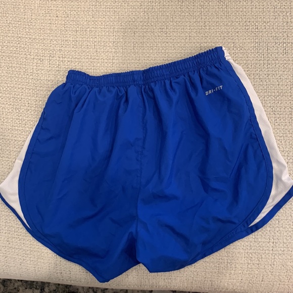 Nike Dri-Fit Temp Track shorts Size small - Picture 3 of 3